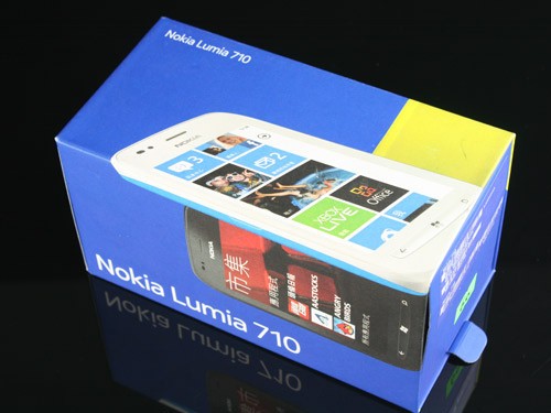 1000ѡ˭? ŵLumia710/800Ա 